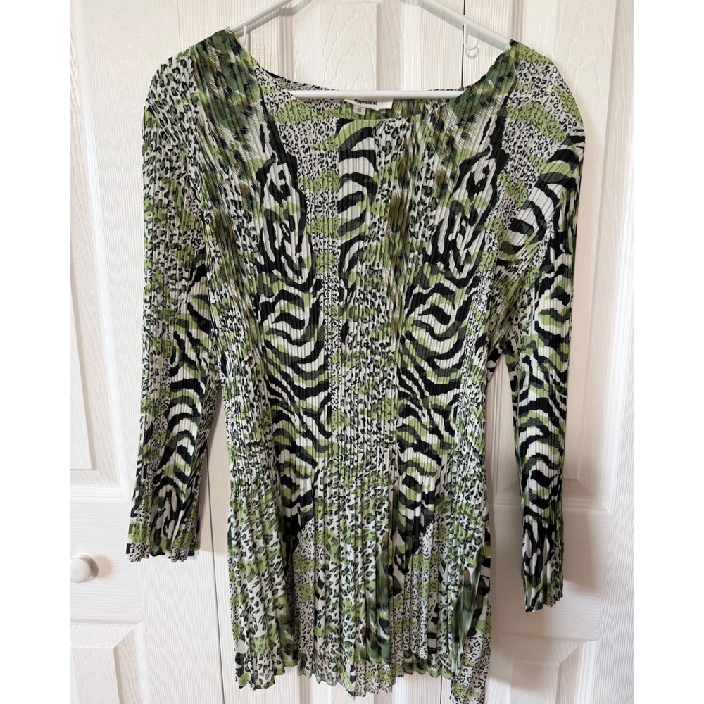 Appraisal Green Animal Print Pleated Long Sleeve Top Zebra Leopard Small